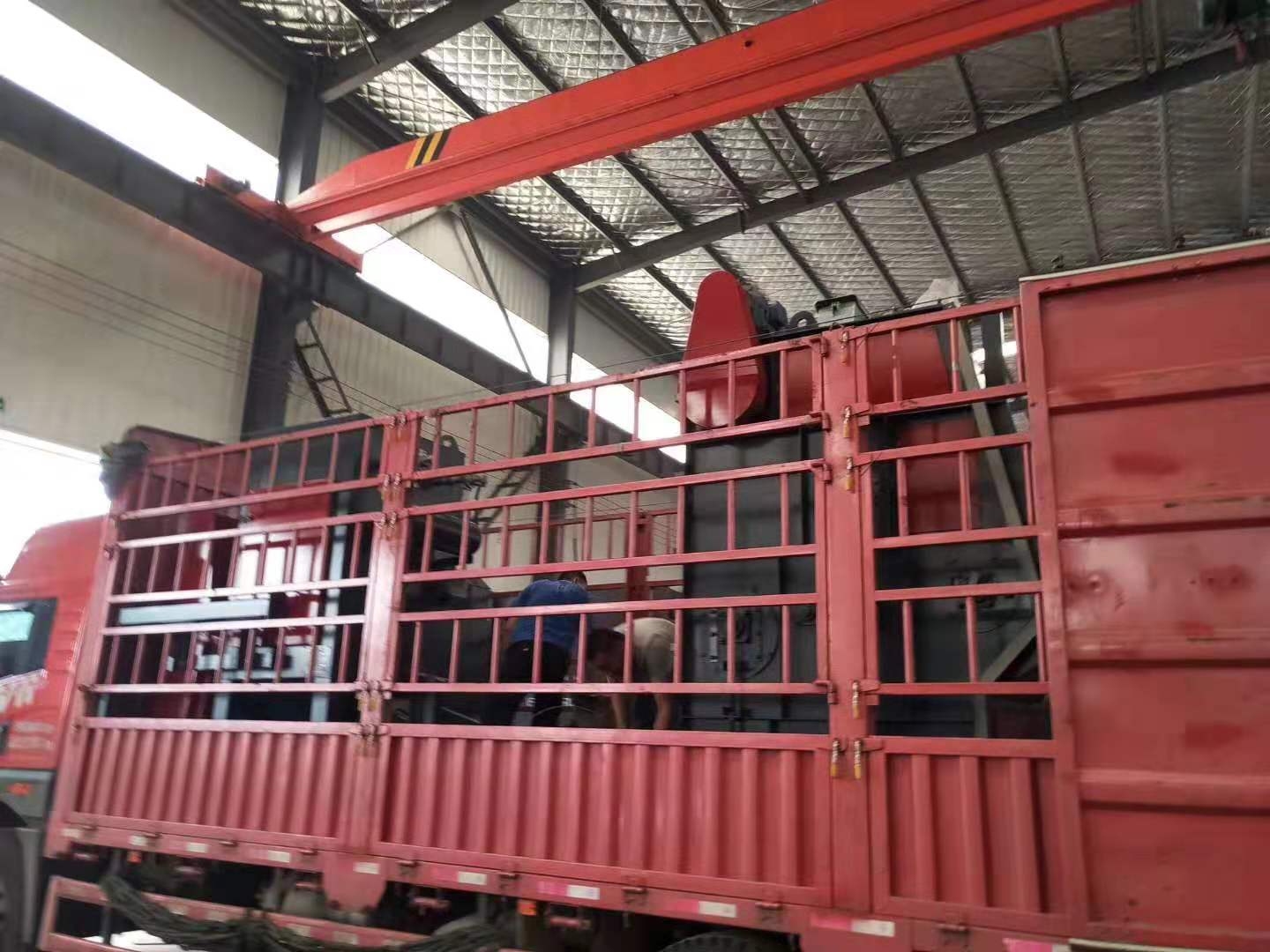 佳木斯市吊鉤式拋丸機_佳木斯市吊鉤式拋丸除銹清理機_佳木斯市吊鉤式噴砂機_佳木斯市吊鉤式噴丸設備有哪些優點？